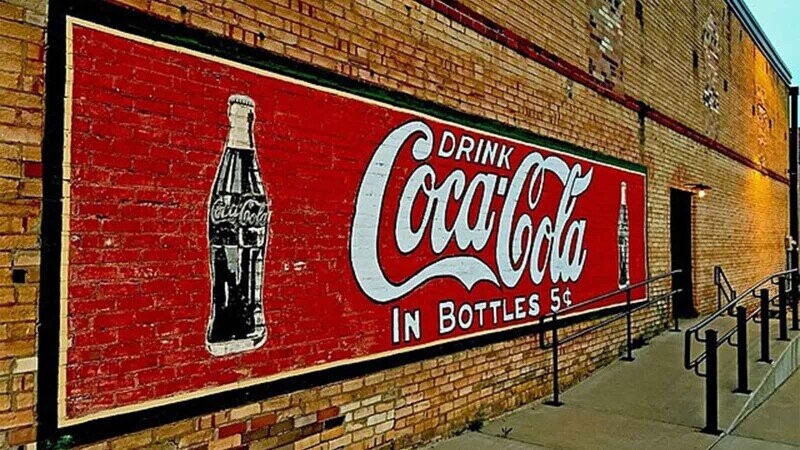 16 'Owned' Colors You Didn't Know Are Trademarked