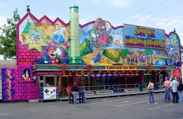 SUPER mano UORT ل Labyrintle der Zeit مباطر 