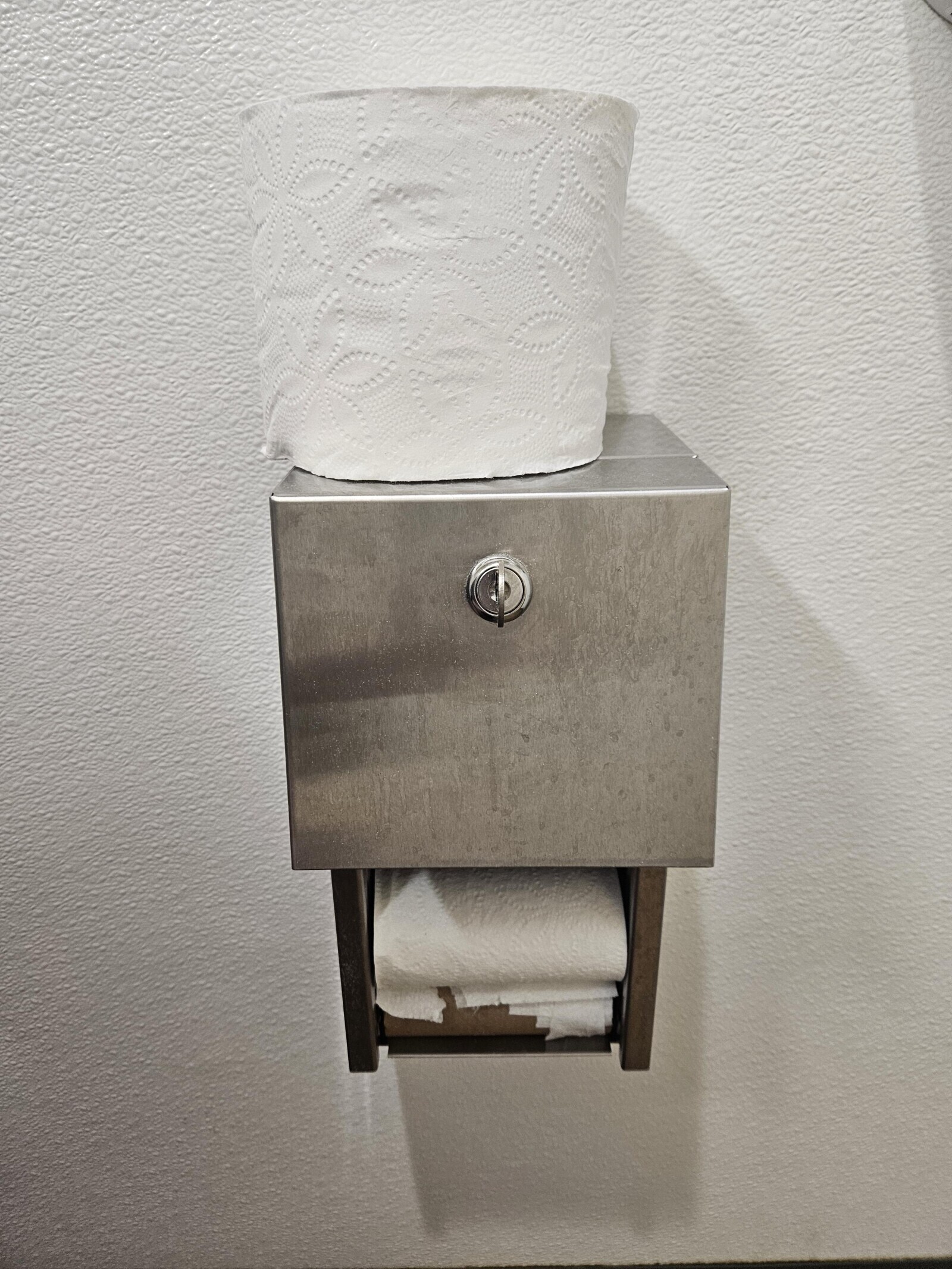 Photos Where Humanity's Common Sense is up for Debate