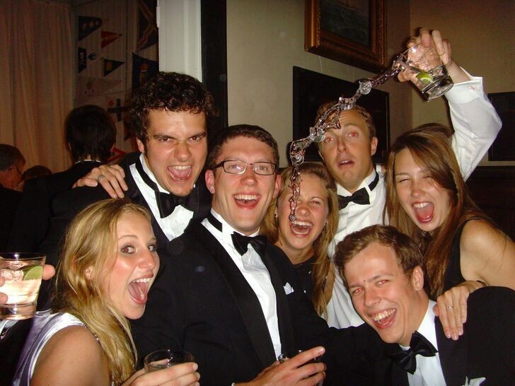 20 Photos Where People Will Never Live This Down