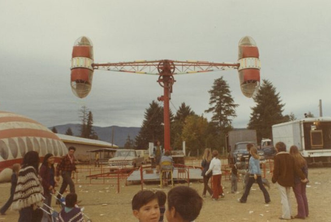 Vintage Carnival Rides Where Safety Was Just Optional