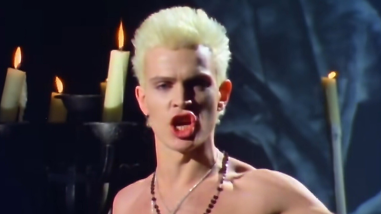 15 Love Songs That Have No Place at a Wedding
