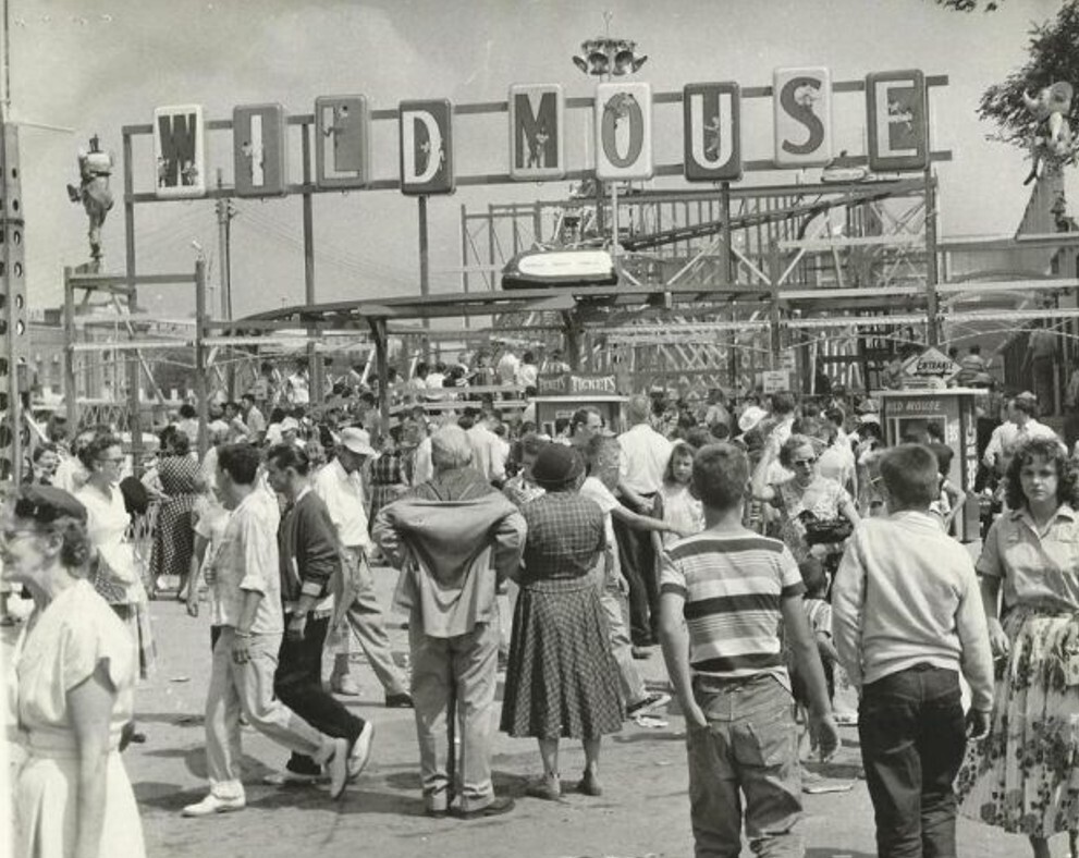 Vintage Carnival Rides Where Safety Was Just Optional