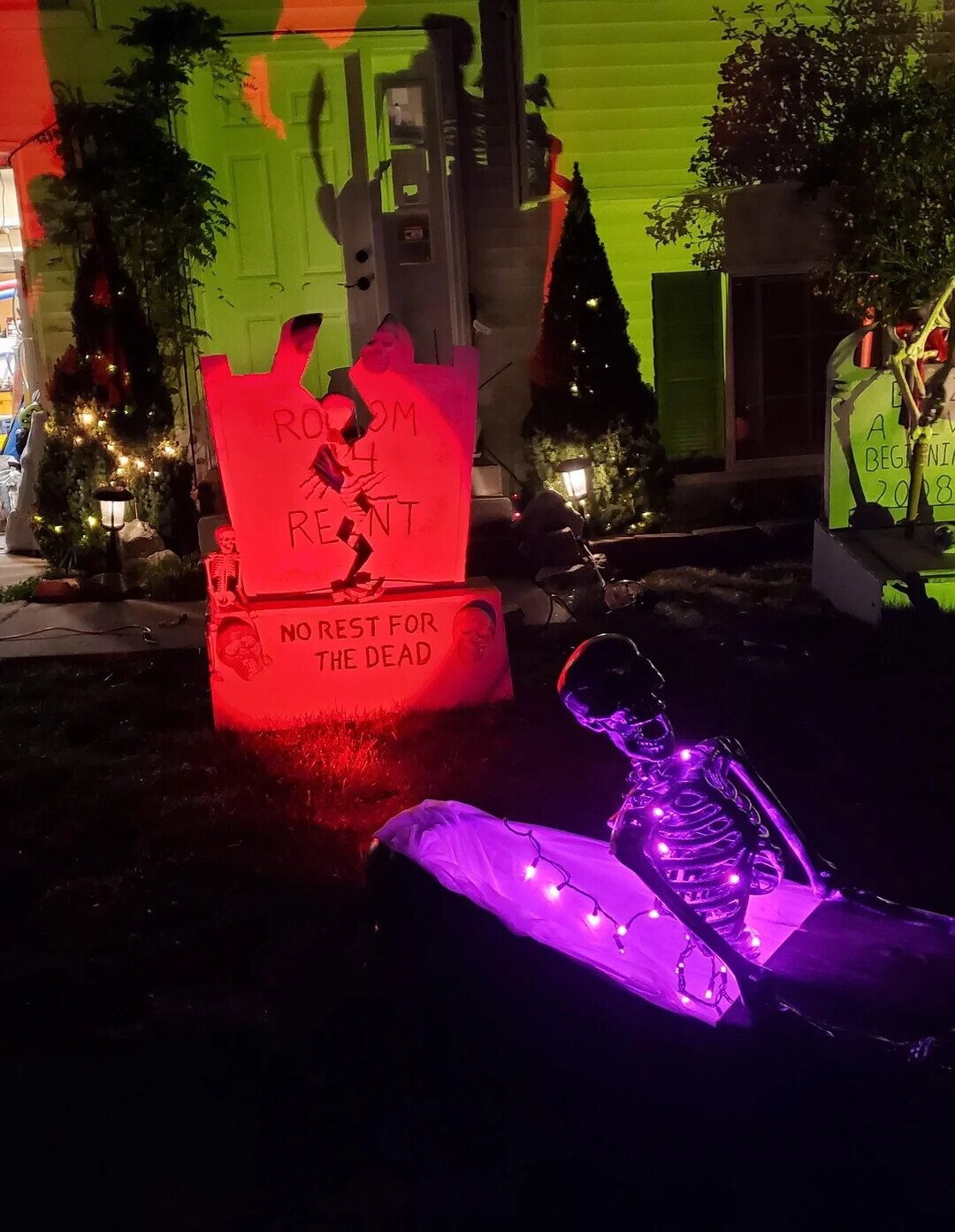 RO OM A BEGIENI RE NT 20 8 NO REST FOR THE DEAD