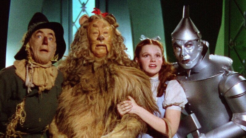 30 Random Bits of Movie Trivia to Utterly Decimate Your Brain’s Fourth Wall