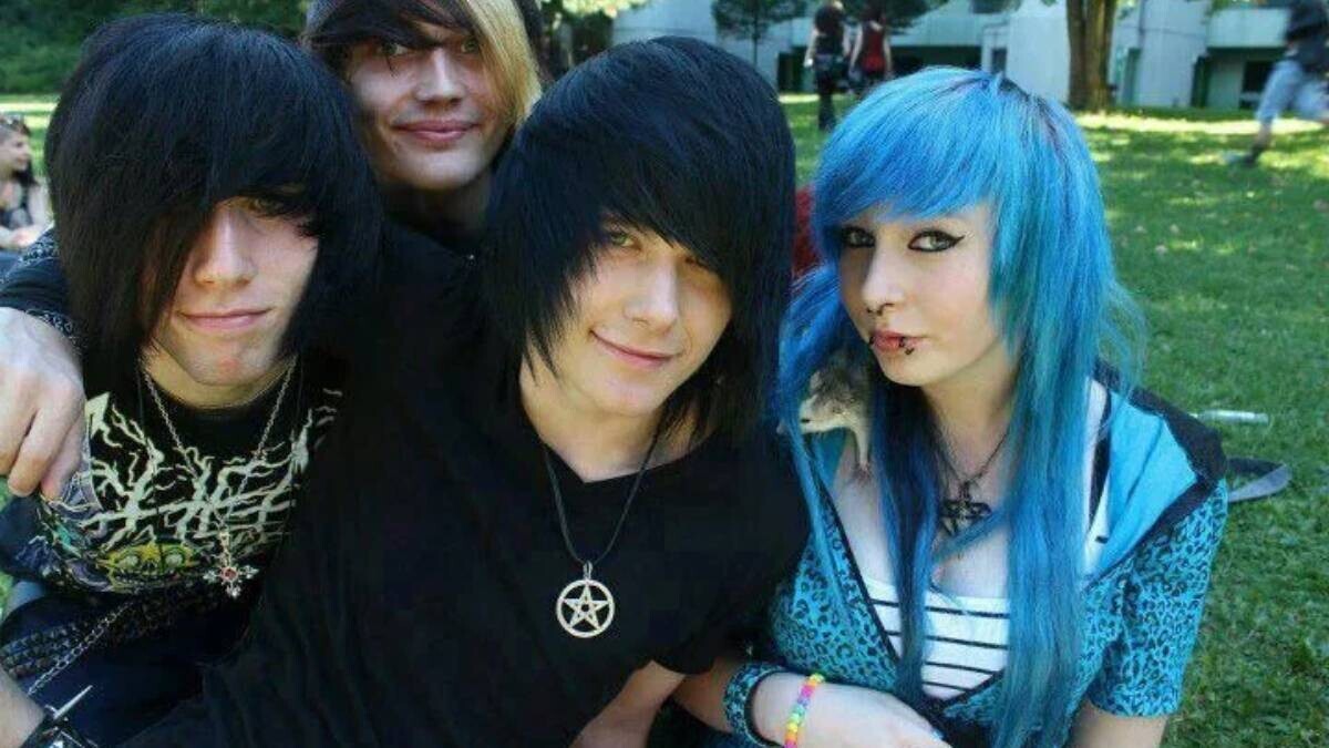 13 Photos People Might Wish They Never Posted