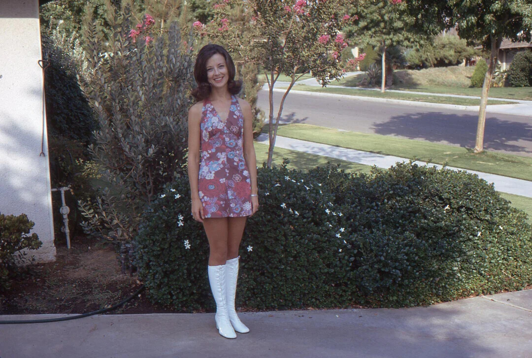 Fun Photos Showing the ‘60s Weren’t All Strait Laced