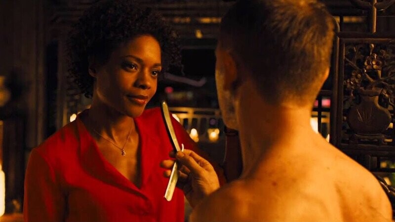 16 Cutting Facts About Knives, Razors, and Daggers