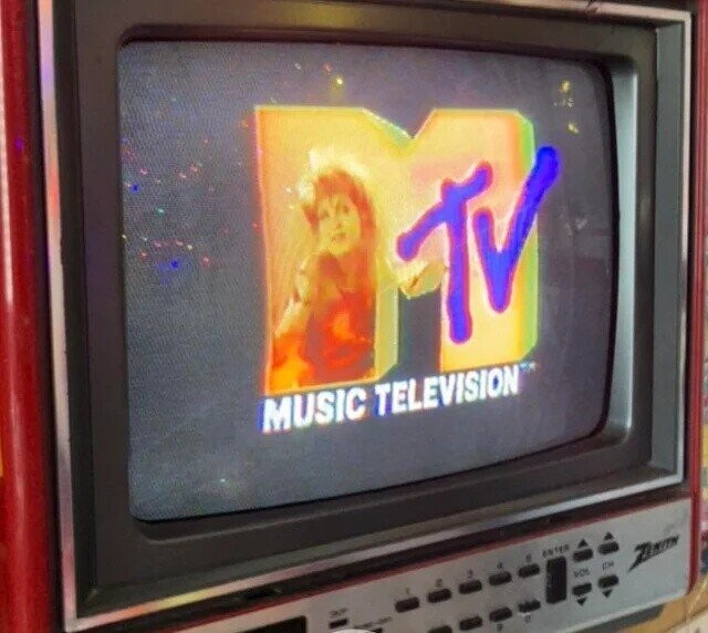TV MUSIC TELEVISION™ ENTER vor CH ZERITA