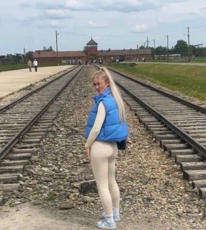 20 Tourists Showing That Travel Can't Fix Entitlement