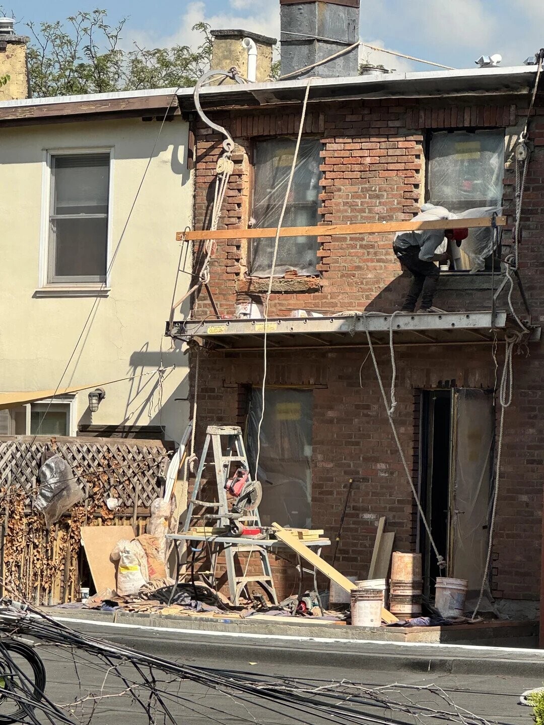 Photos Where Nobody Should Be Using Power Tools