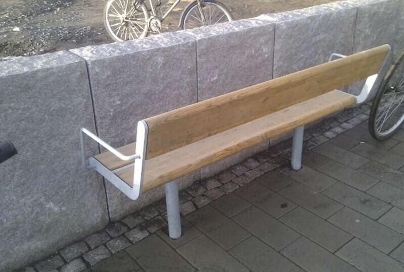 Photos Where Ignorance Abruptly Stopped Being Bliss