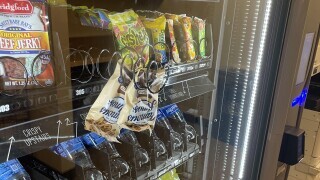 20 Photos Where Help is Definitely Not on the Way