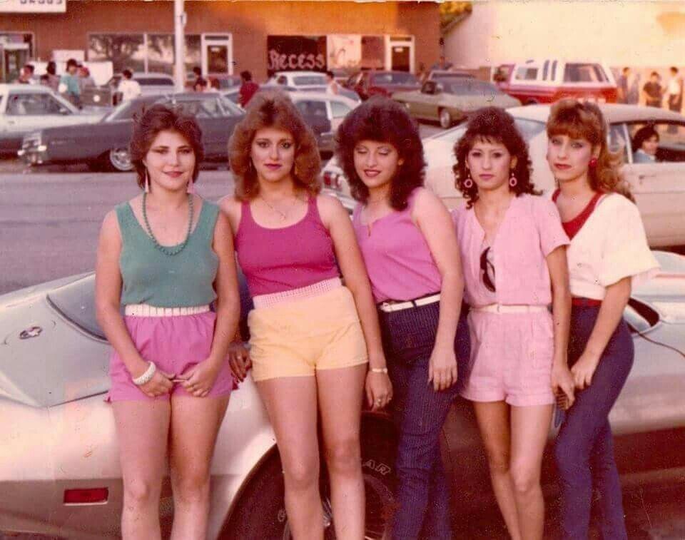 What Going to the Mall Looked Like on an '80s Weekend