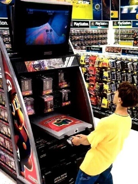 Games R Us Nostalgic Pics Showing the Peak of the Toys