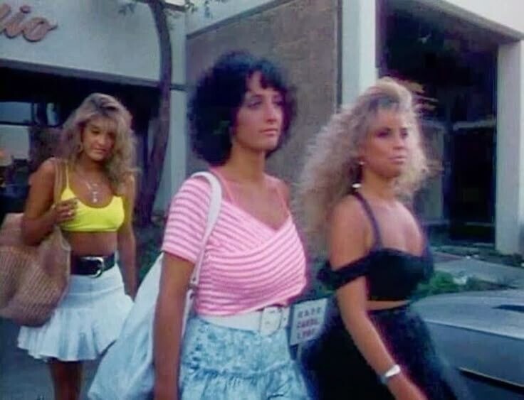 What Going to the Mall Looked Like on an '80s Weekend