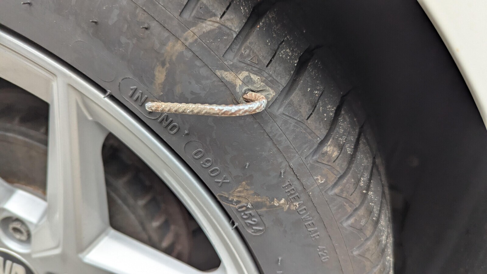 ~TREADWEAR 420 1NONO X060 00224