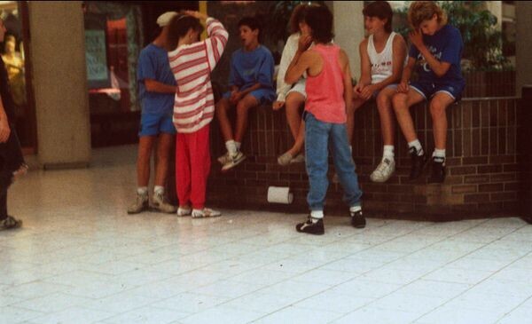 What Going to the Mall Looked Like on an '80s Weekend