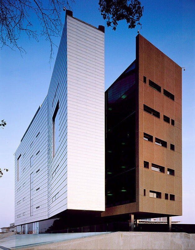 Parallel Construction Building Architectural Nightmares Where You Can't Stop Looking | Cracked.com