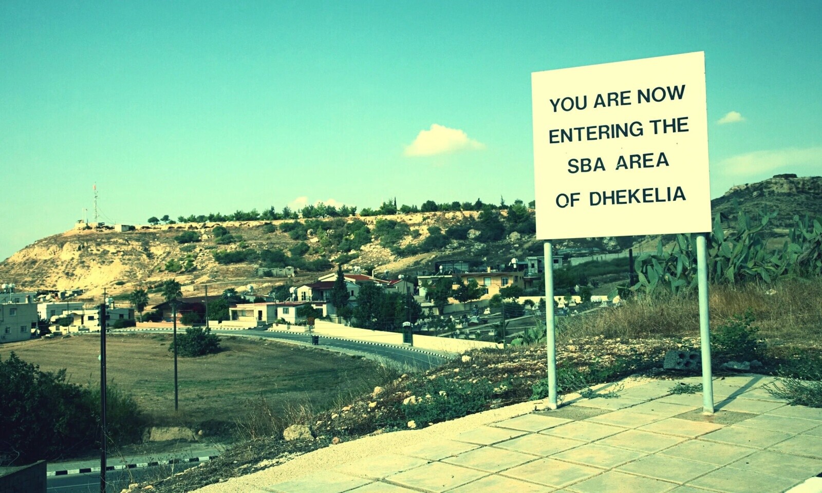 20 of the World's Most Useless Borders