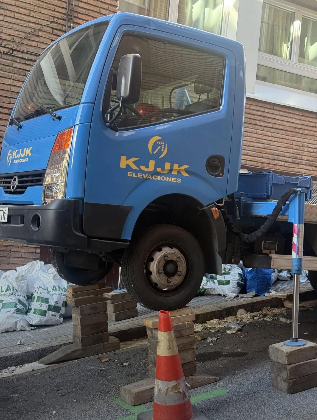 ومنا KJJK ELEVACIONES KJJK ELEVACIONES LA SELAND TE AYUL USAKASA CONSE MOS ACO