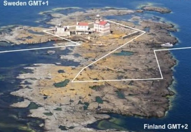 20 of the World's Most Useless Borders