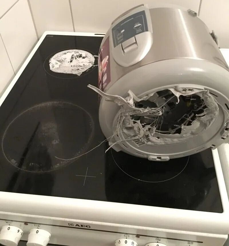 WITH adidas E AEG o 9 o 0