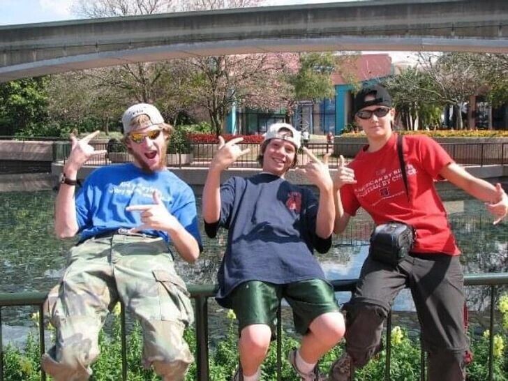 AINE T and AGEICAN BY RE FRATIAN BY CHI CE R PRODUTO