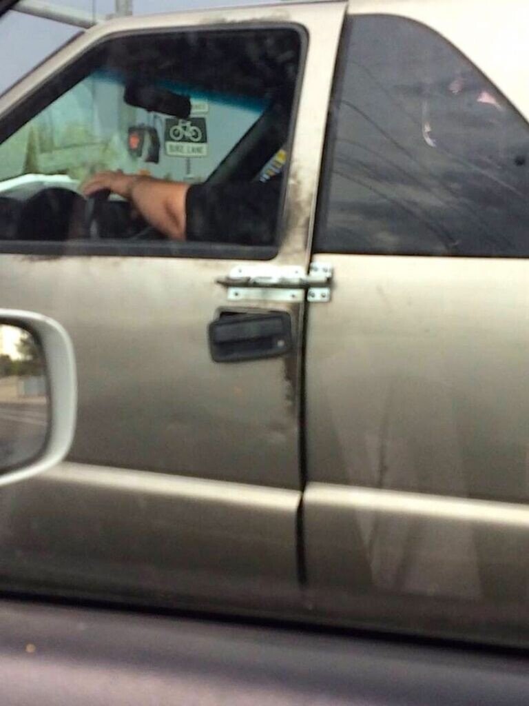 Photos Where Someone Should Just Pack it In