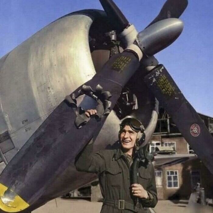 Perfectly Timed Photos Capturing Cool Coincidences