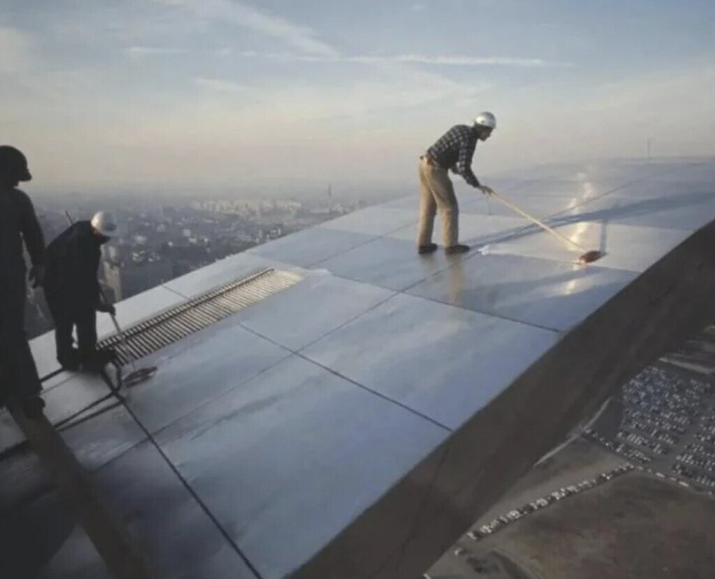 Photos Where No One Who Knew Better Showed Up