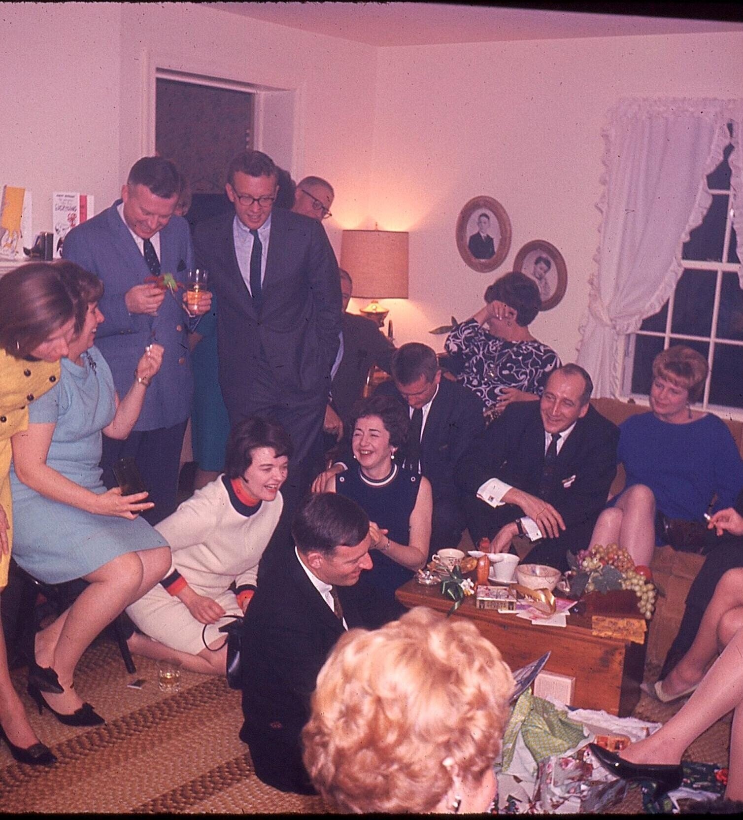 What it Looked Like to Party Before the Smart Phones