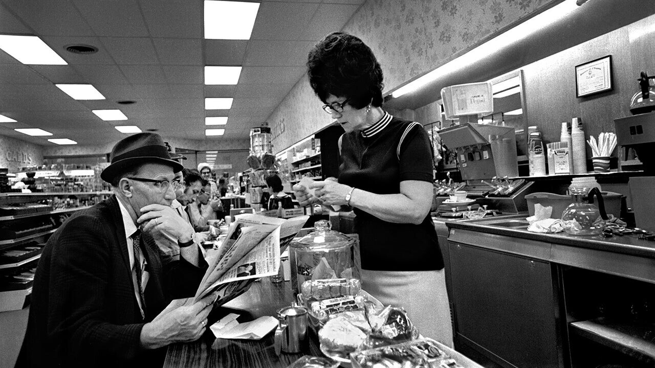 Pics of Life in the US When Prices Were Actually Lower