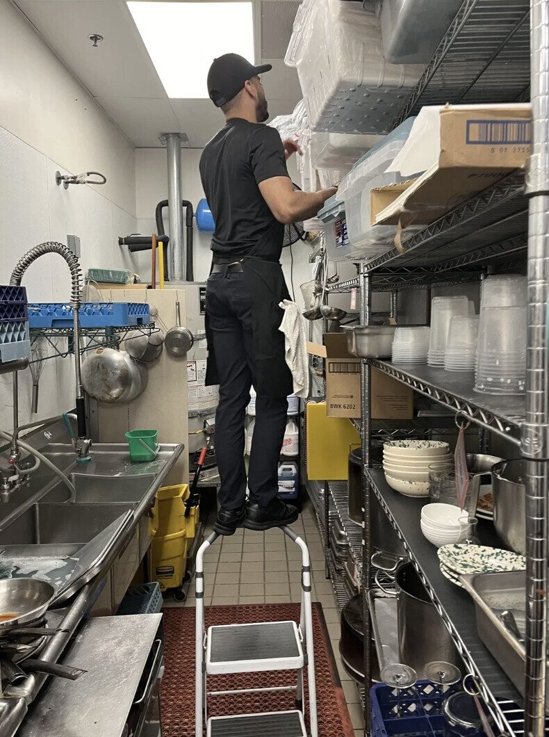 Photos Where No One Who Knew Better Showed Up