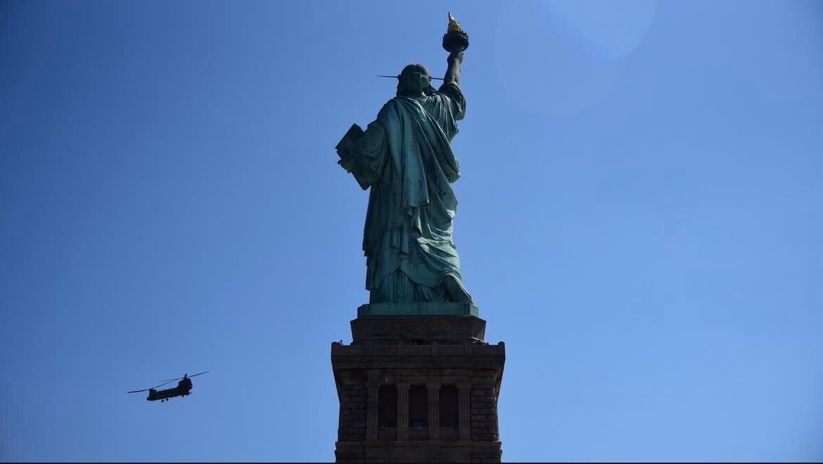 Candid Photos Peaking Into Life’s Most Real Moments