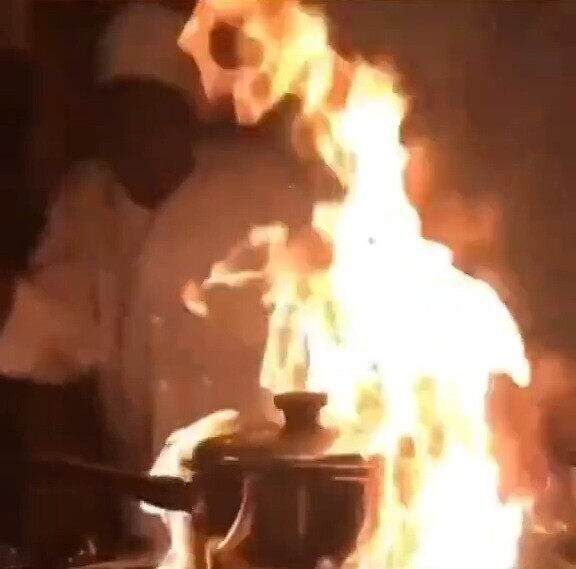 20 Photos Where People Are Currently Dropping the Ball