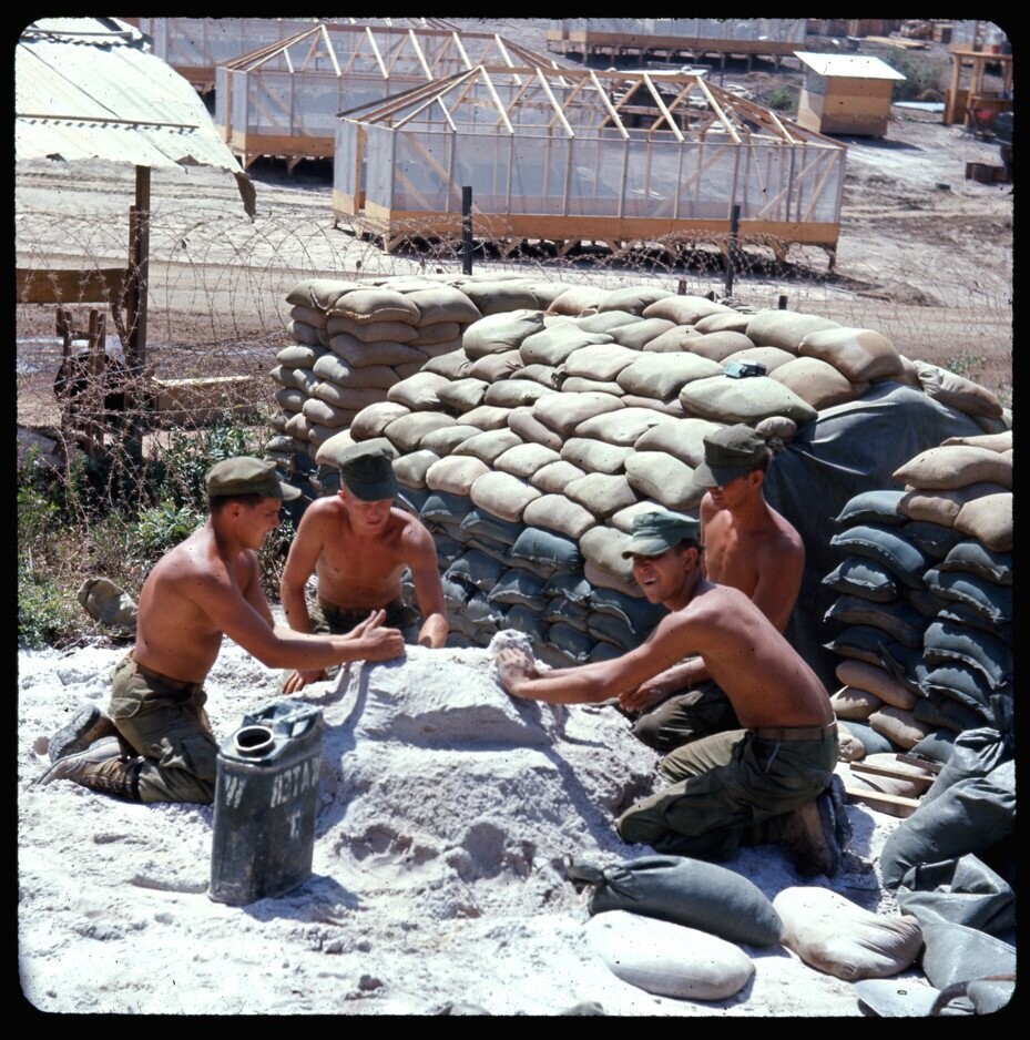 Photos That Put You in the Middle of the Vietnam War