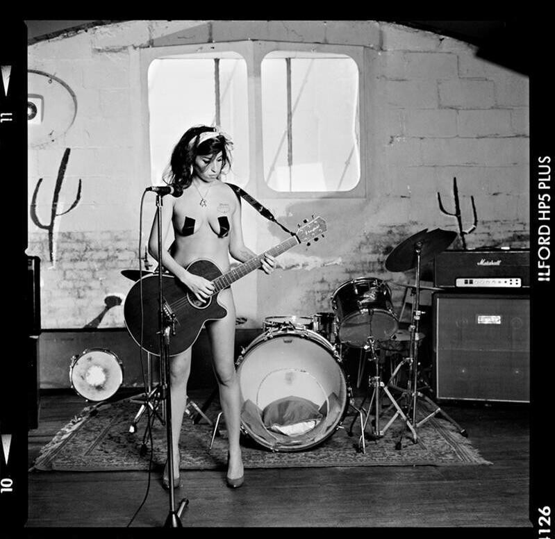 10 11 126 ILFORD HP5 PLUS 