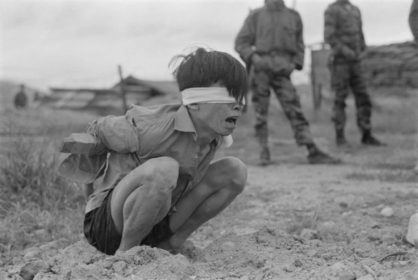 Photos That Put You in the Middle of the Vietnam War