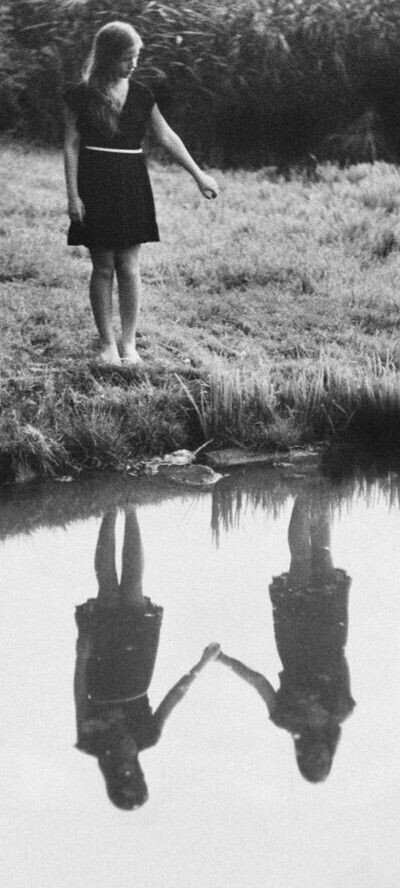 Photos That Look Normal Until You Notice Something Terrifying