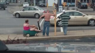 Photos from a Candid Trip Around America's Streets