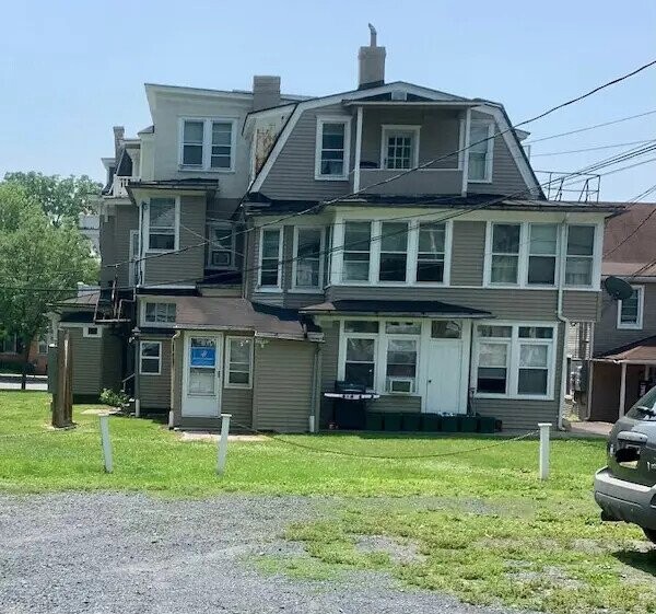 Times Construction Workers Likely Worked From Home