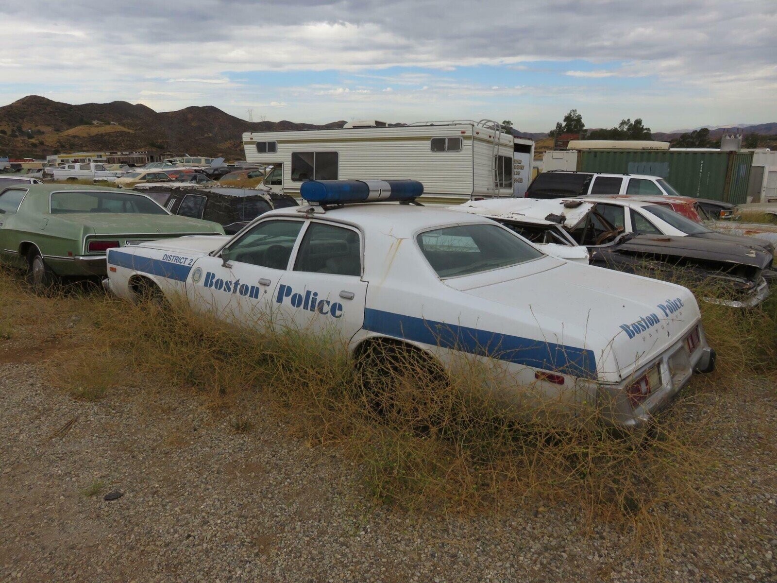 WITH AM 100 BOANTS DISTRICT 2 Boston Police Boston Police B & FOR 