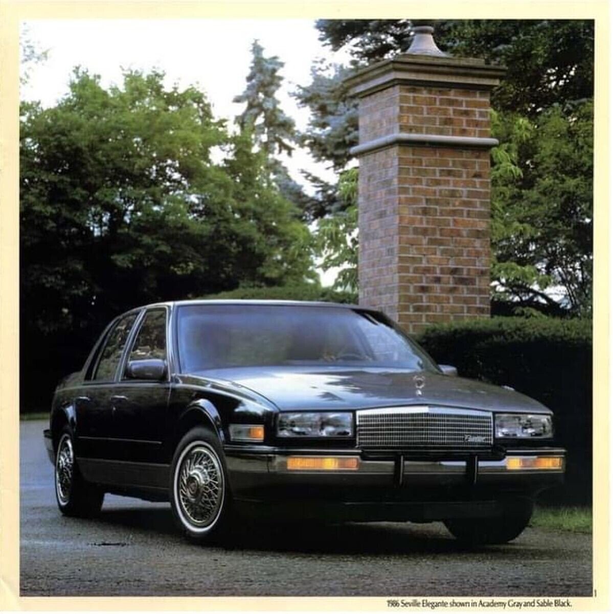 7586 Seville Elegante shown in Academy Grayand Sable Black