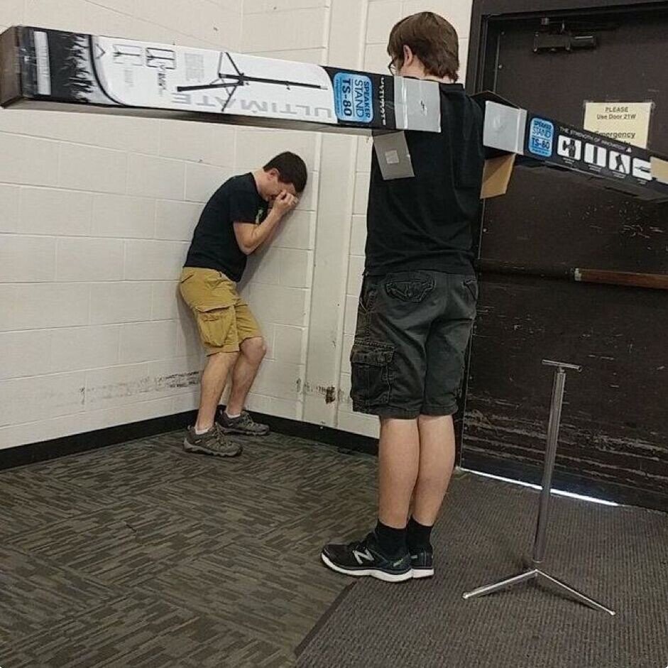 PLEASE Use Door 21W gency THE STRENOTH OF PRODUCTION Plan STAND SPEAKER TS-80 STAND TS-80 CIONS $ ULTIMATE Z