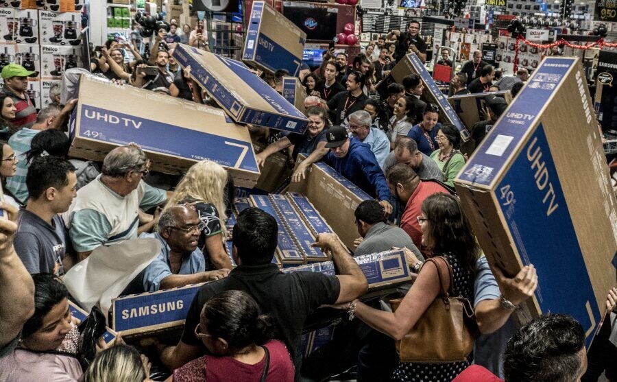 Black Friday Chaos Pics from Before Cops Wore Cameras