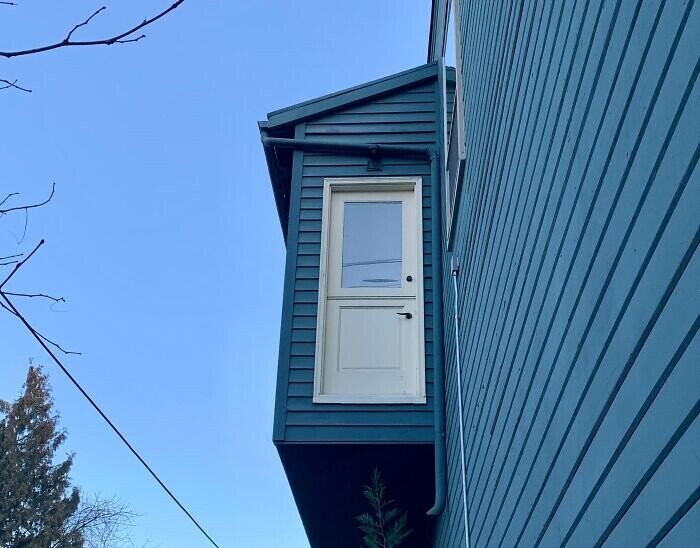 Photos That Could Have Used Some Common Sense