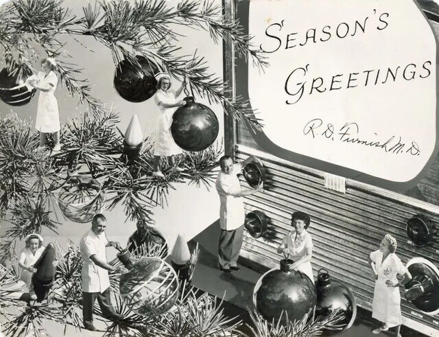 SEASON'S GREETINGS шастия -