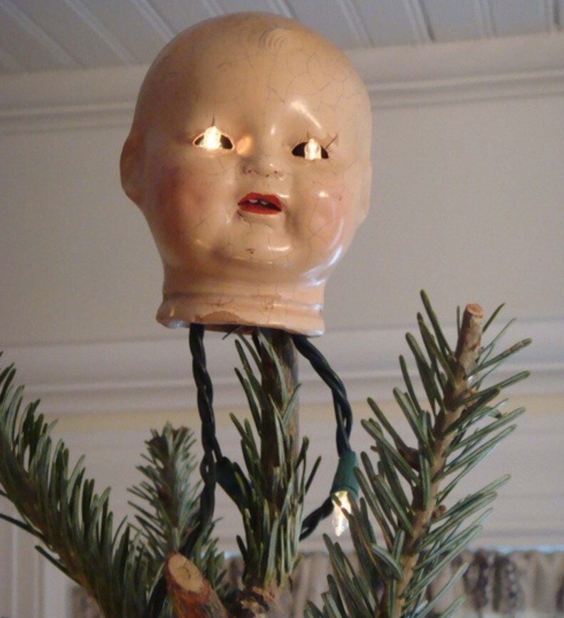 20 Photos Showing if the Grinch Ran Christmas