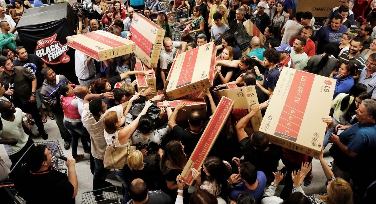 Black Friday Chaos Pics from Before Cops Wore Cameras